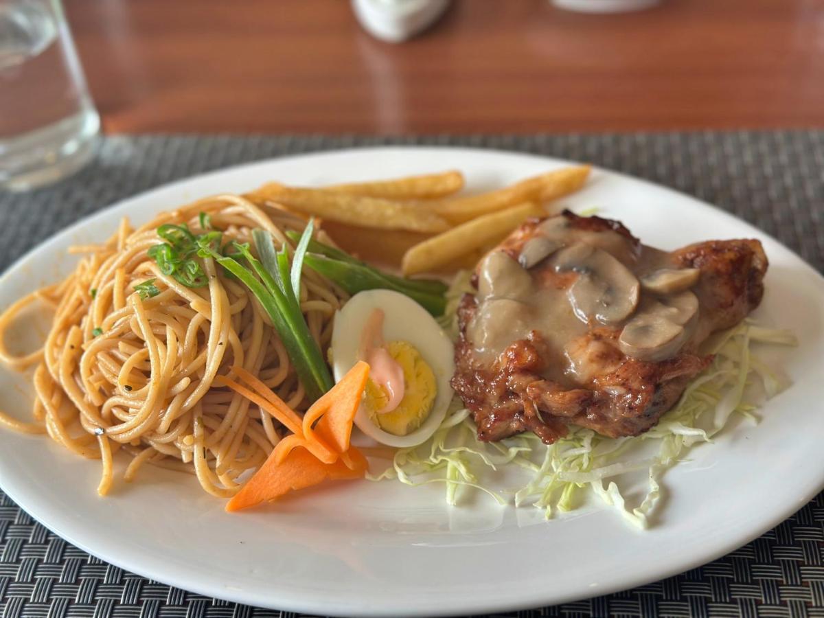 Hotel Peaceland Lumbini エクステリア 写真