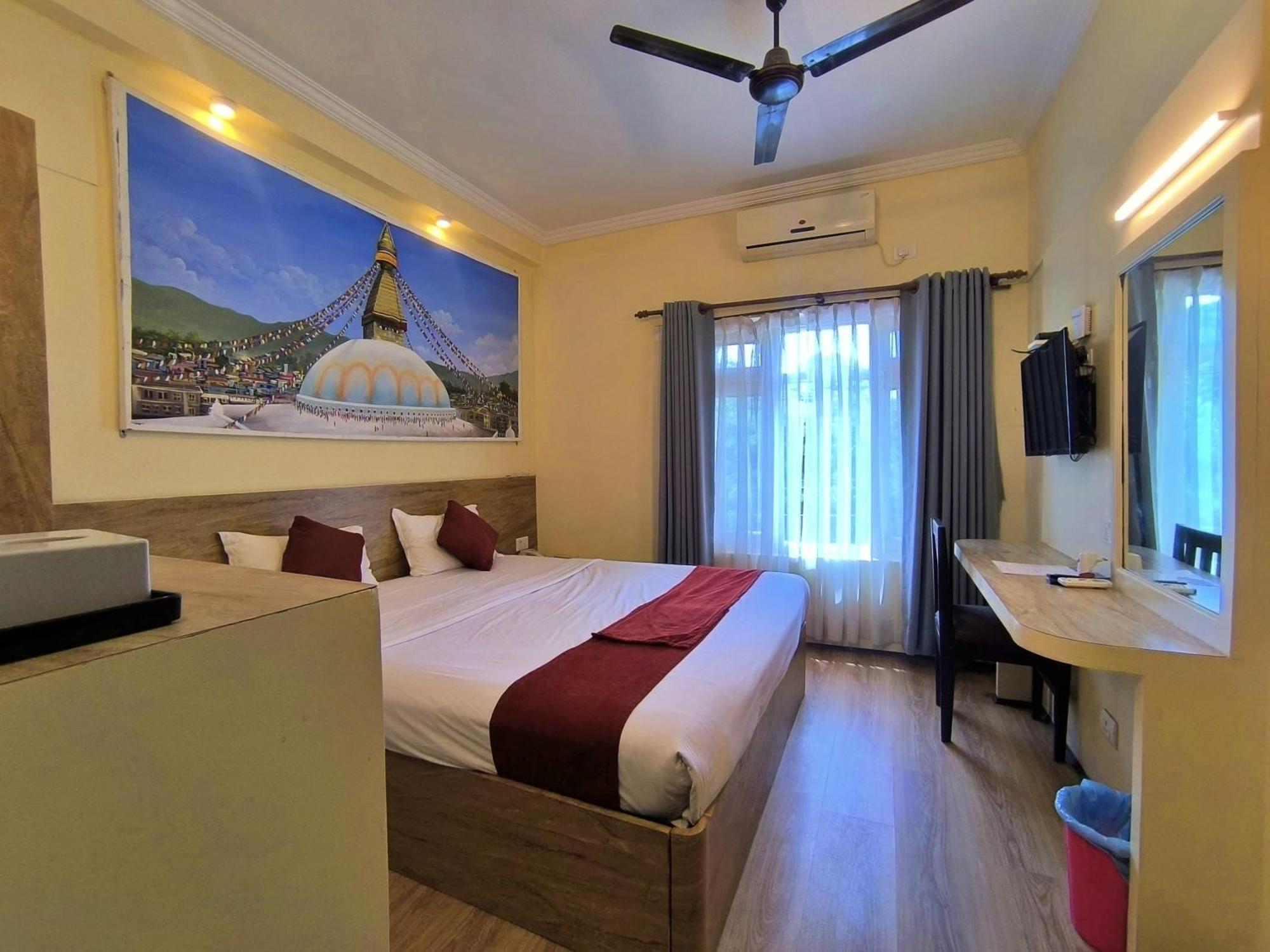 Hotel Peaceland Lumbini エクステリア 写真